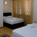 Albjona 게스트하우스 티라나