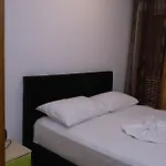 Albjona 게스트하우스 티라나