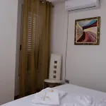 Albjona 게스트하우스